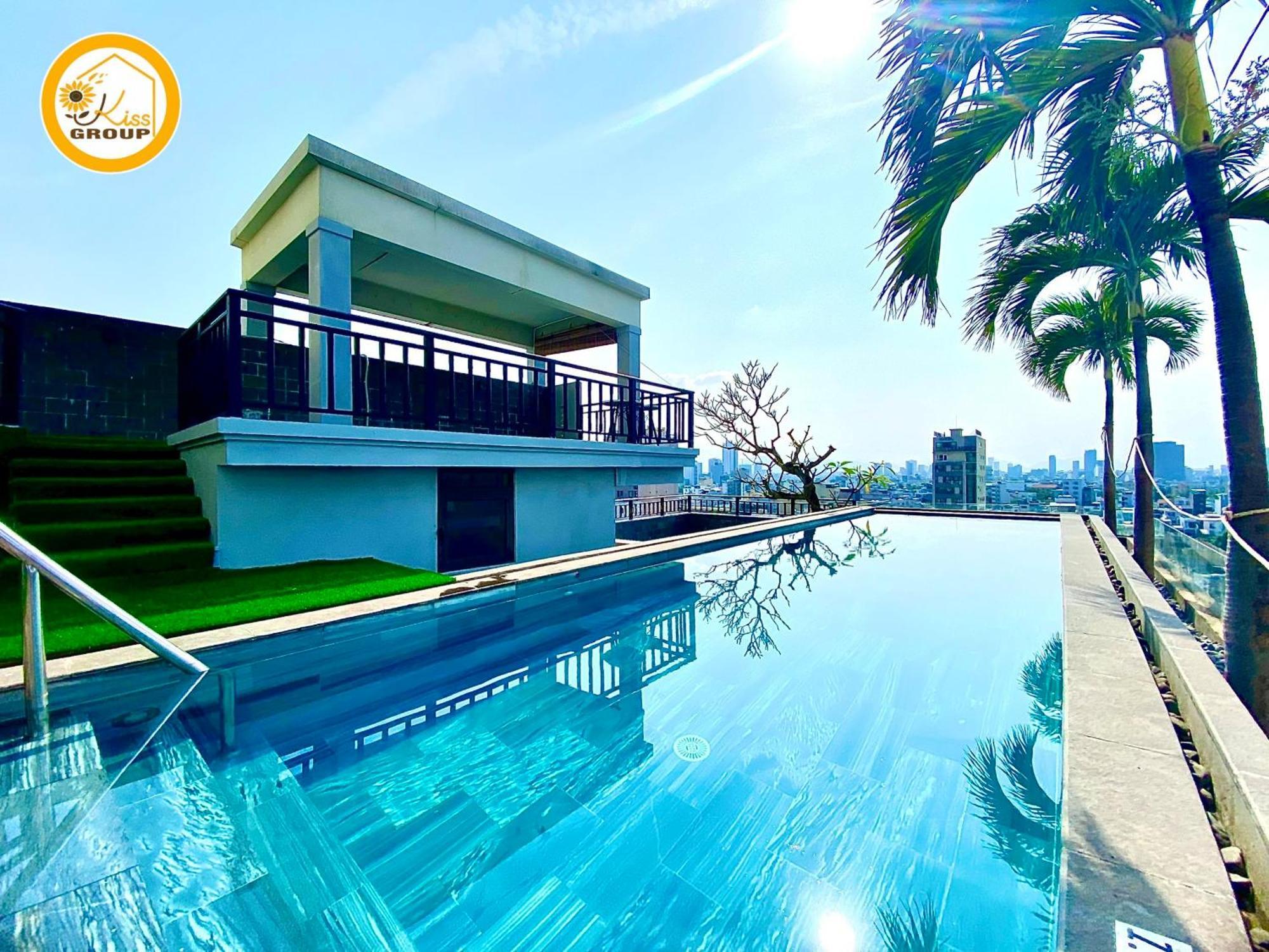 Tokyo Boutique Front Beach Hotel Дананг Екстериор снимка