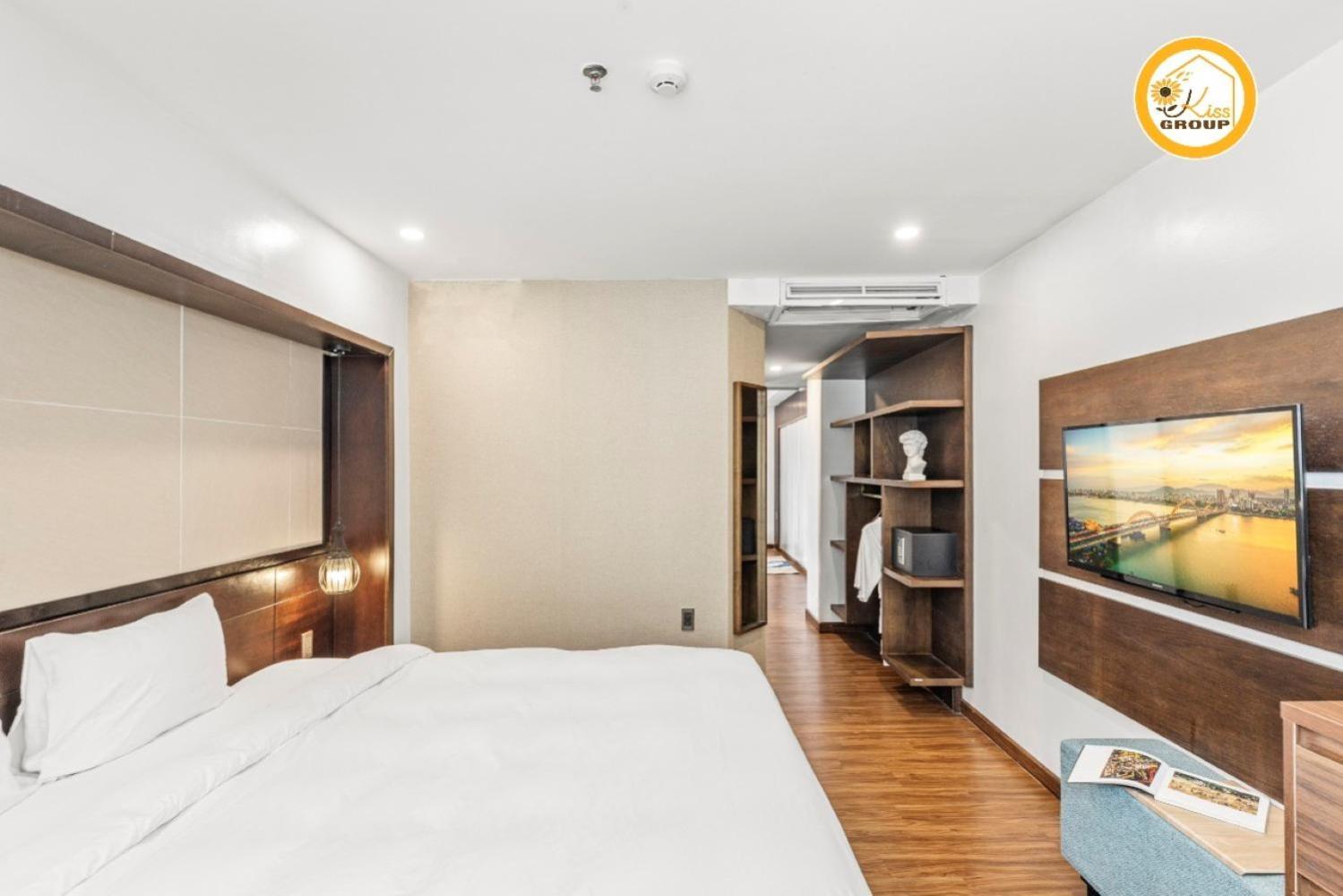 Tokyo Boutique Front Beach Hotel Дананг Екстериор снимка